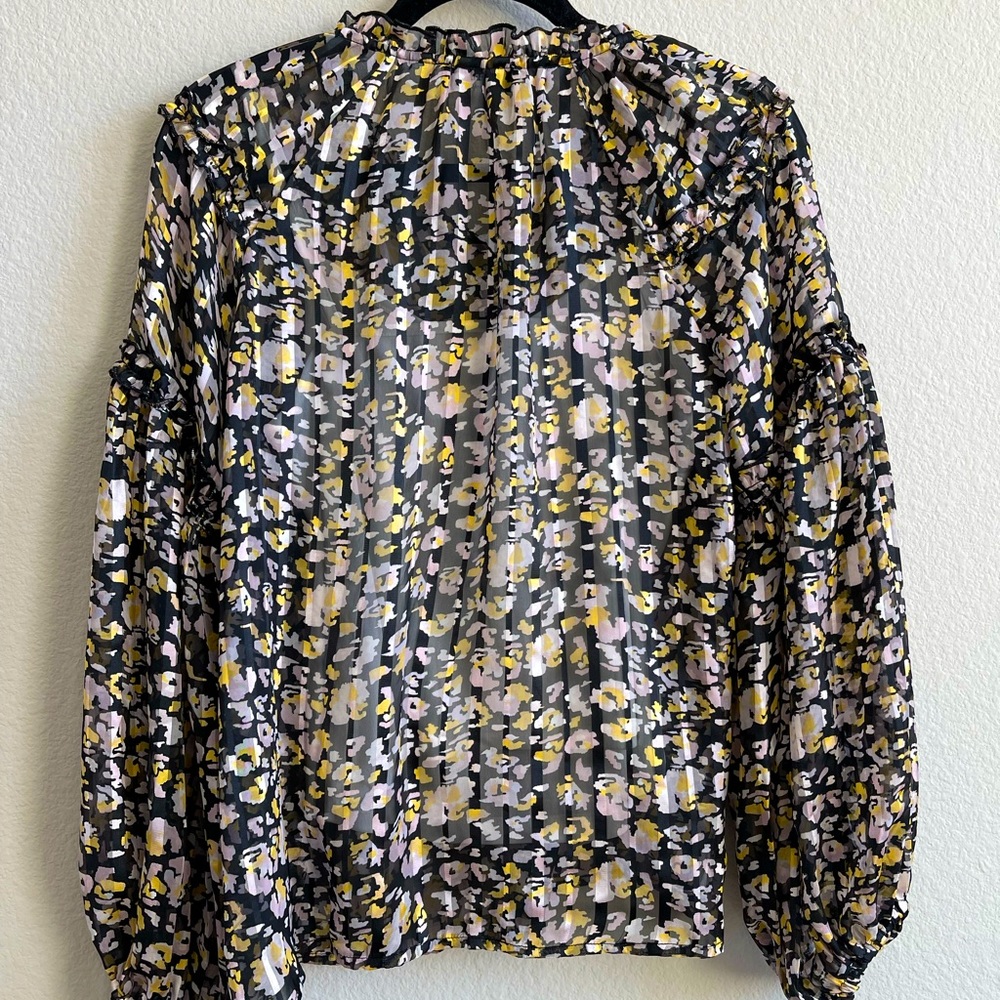 New Women 2-piece top with gorgeous print